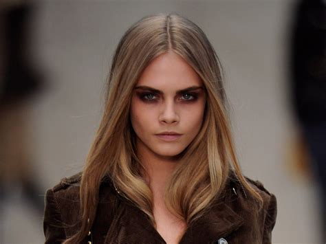 burberry primavera estate 2018 cara delle vigne|Burberry Fall 17 Runway Show .